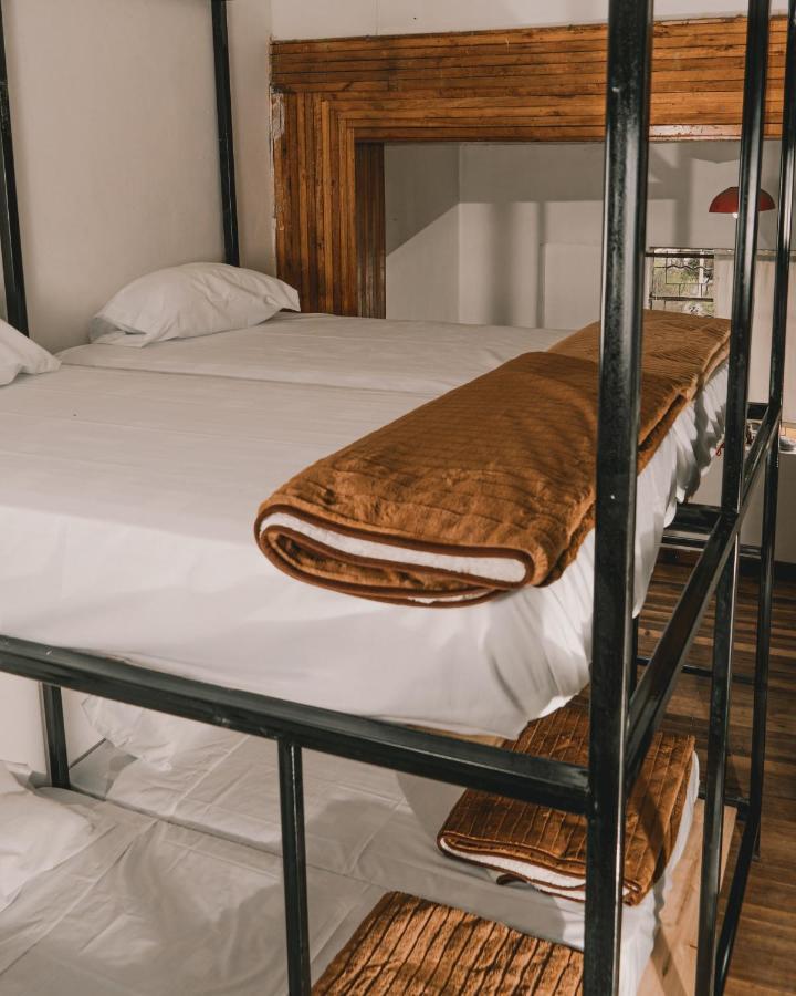 Wild Monkey Hostel Cuenca Buitenkant foto